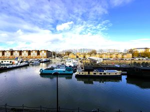 Photo 7- click for photo gallery